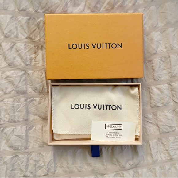 [LOUIS VUITTON] 🆕 RARE Chain Bag Charm Multi-tone Metallic - Picture 3 of 4